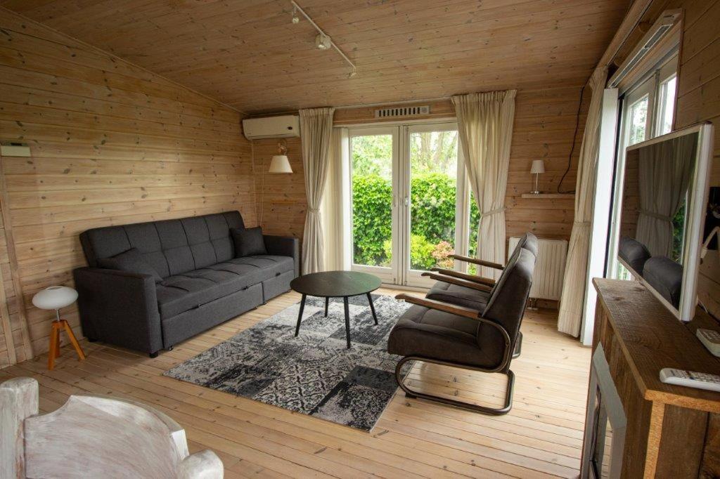 Chalet Esra 190 Sint Annaland Exterior photo